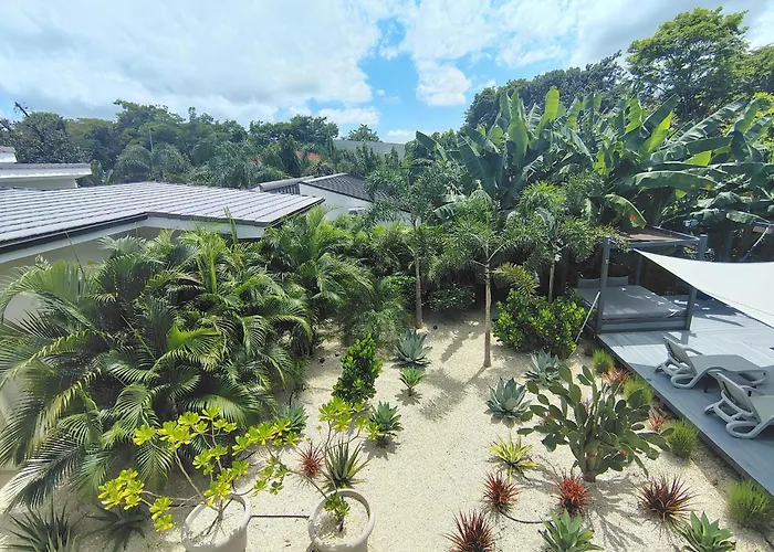 Apartment Bo Jungle - Steps To - Surf Pool 3 *