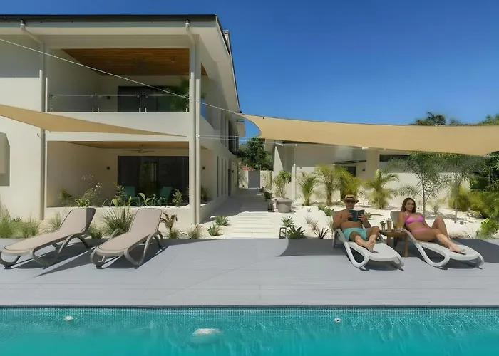 Apartment Bo Jungle - Steps To - Surf Pool 3 *