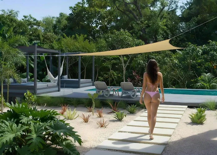 Bo Jungle - Steps To - Surf Pool 3